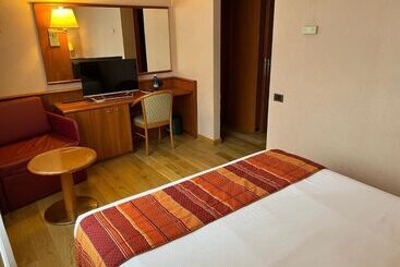 Crystal Hotel Varese - Varese