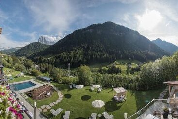 هتل Diamant Spa Resort