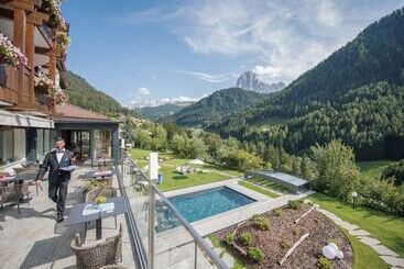هتل Diamant Spa Resort