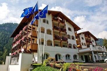 هتل Diamant Spa Resort