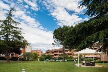 Executive - Siena
