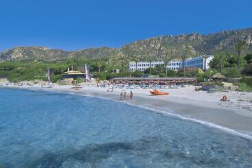هتل Falkensteiner Resort Capo Boi