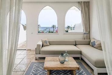هتل Falkensteiner Resort Capo Boi