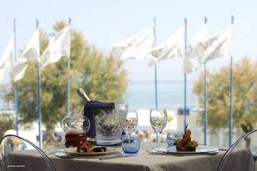 호텔 Hr Resort