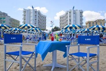 호텔 Hr Resort