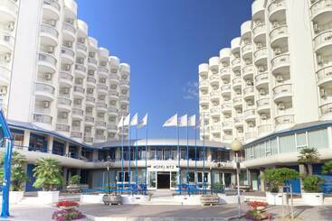 酒店 Hr Resort
