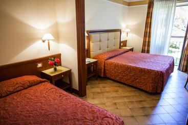 Il Chiostro By Lvg Hotel Collection