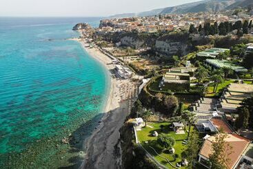 هتل Labranda Rocca Nettuno Tropea