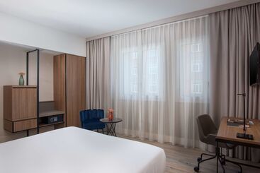 هتل NH Trieste