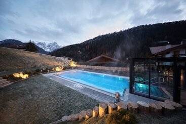 هتل Portillo Dolomites 1966