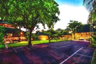 هتل Rama Beach Resort And Villas