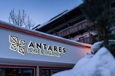 هتل Antares