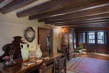 هتل Residenza D Epoca San Cassiano