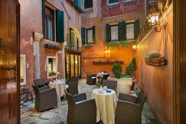 هتل Residenza D Epoca San Cassiano