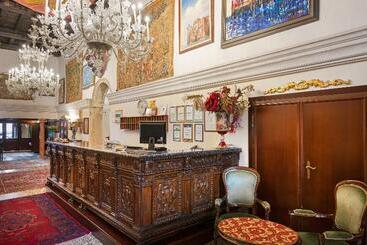 هتل Residenza D Epoca San Cassiano