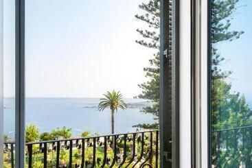 هتل San Domenico Palace, Taormina, A Four Seasons