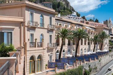 هتل San Domenico Palace, Taormina, A Four Seasons