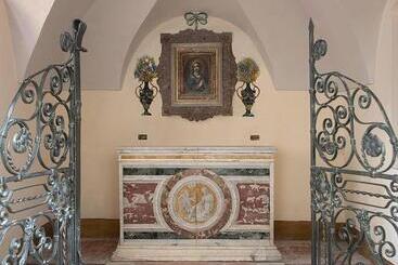 هتل San Domenico Palace, Taormina, A Four Seasons