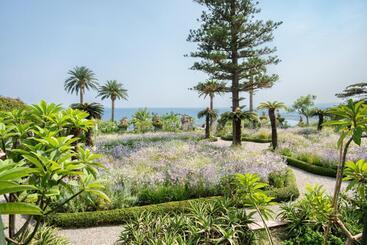 هتل San Domenico Palace, Taormina, A Four Seasons
