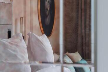 هتل San Domenico Palace, Taormina, A Four Seasons