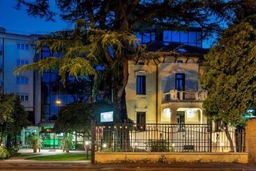 هتل San Marco Fitness Pool & Spa