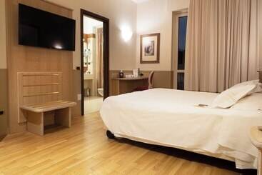 ホテル Santa Barbara