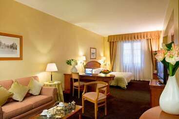 Starhotels Majestic