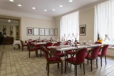 هتل Royal Torino Centro Congressi