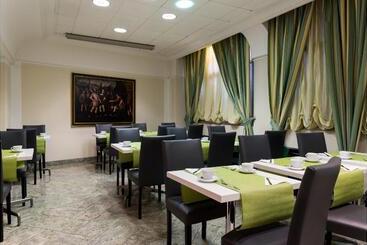 هتل Royal Torino Centro Congressi