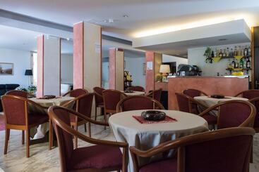 اقامتگاه Coccodrillo Hotel & Apartments