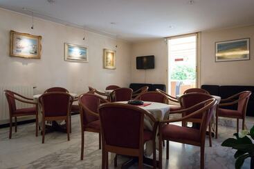 اقامتگاه Coccodrillo Hotel & Apartments
