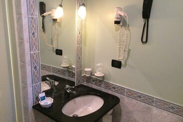 اقامتگاه Coccodrillo Hotel & Apartments