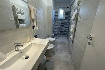 اقامتگاه Coccodrillo Hotel & Apartments