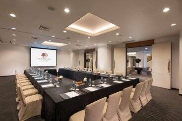 Doubletree By Hilton Hotel Naha Shuri Castle