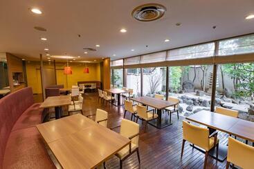 هتل Ana Crowne Plaza Hiroshima, An Ihg