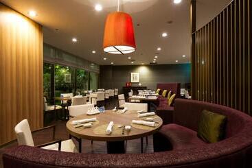 هتل Ana Crowne Plaza Hiroshima, An Ihg