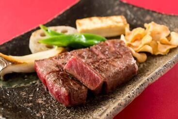 هتل Ana Crowne Plaza Hiroshima, An Ihg