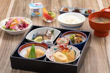 هتل Ana Crowne Plaza Hiroshima, An Ihg