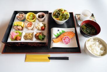هتل Chitose Airport