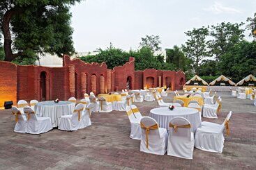 هتل Clarks Avadh