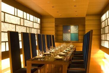 هتل Hilton Nagoya