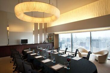 هتل Hilton Nagoya