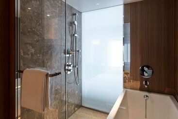 هتل Hilton Nagoya