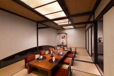 هتل Hilton Nagoya