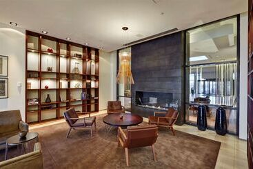 هتل Hilton Reykjavik Nordica