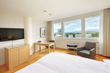 هتل Hilton Reykjavik Nordica