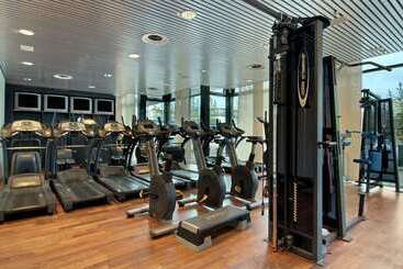 هتل Hilton Reykjavik Nordica
