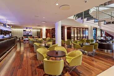 هتل Hilton Reykjavik Nordica