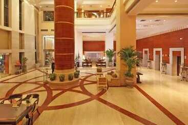 هتل Jaypee Vasant Continental