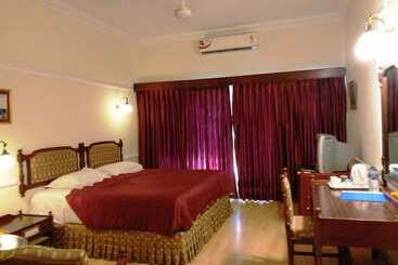 هتل Lalitha Mahal Palace